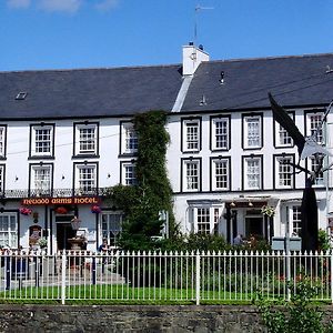 Neuadd Arms Hotel